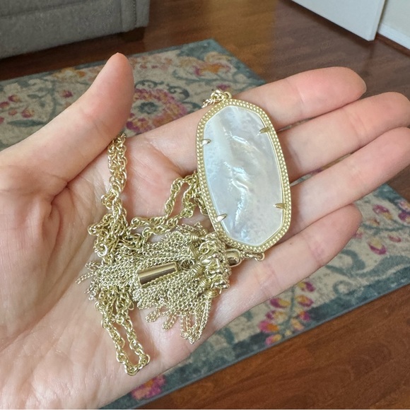 Kendra Scott Rayne Necklace in Ivory Mother of Pearl - Picture 2 of 5